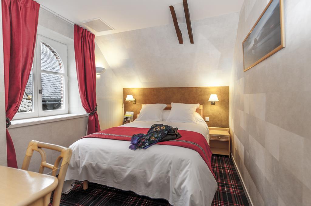Au Relais Du Gue De Selle Mézangers Exterior foto