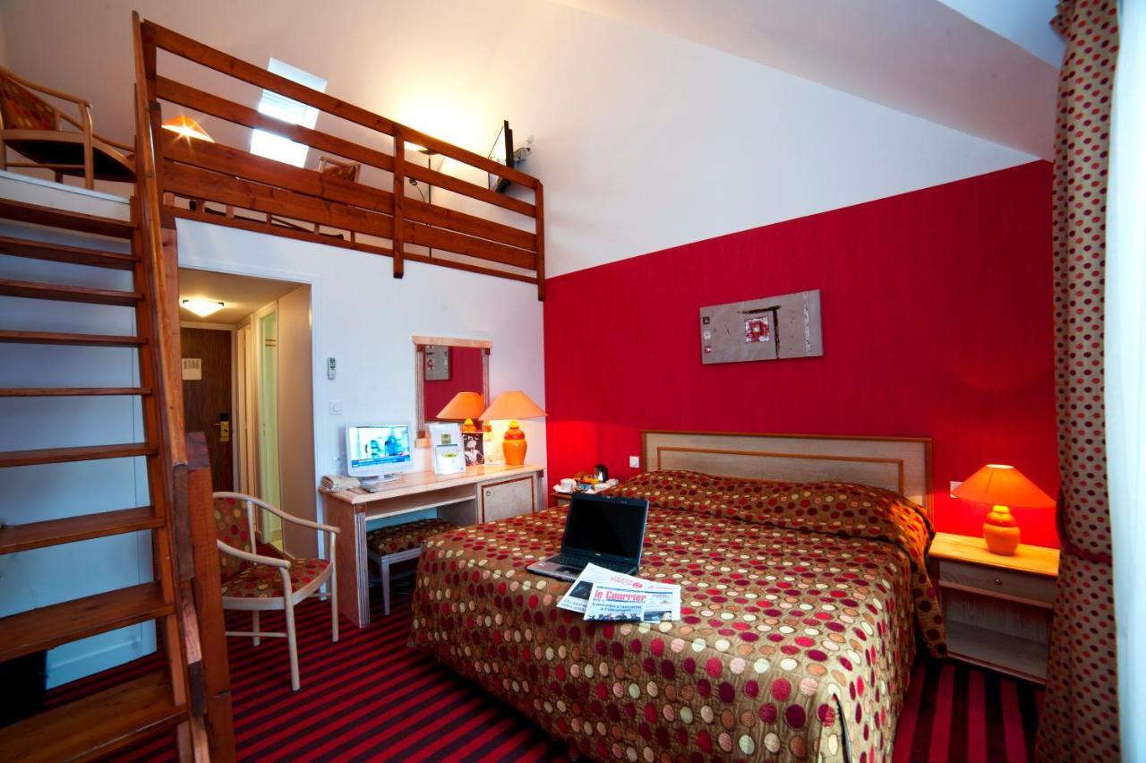 Au Relais Du Gue De Selle Mézangers Exterior foto